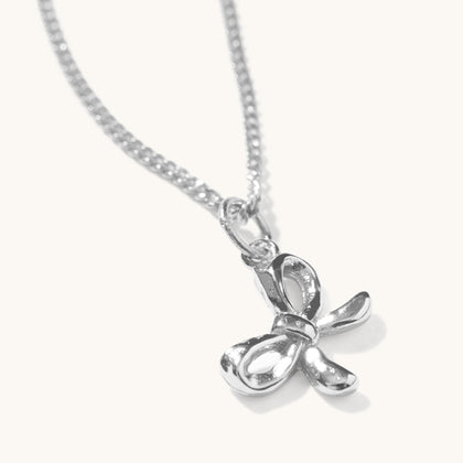 Bow Necklace Silver